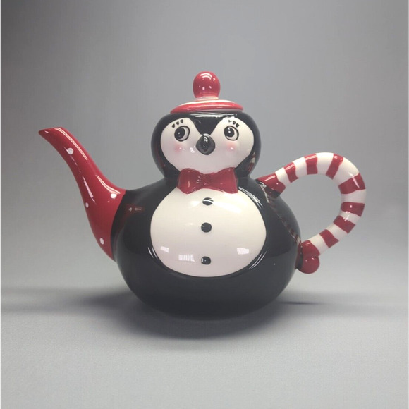 Carnival Cottage Johanna Parker Candy Cane Penguin Teapot Nostalgic Christmas NW - Picture 1 of 9